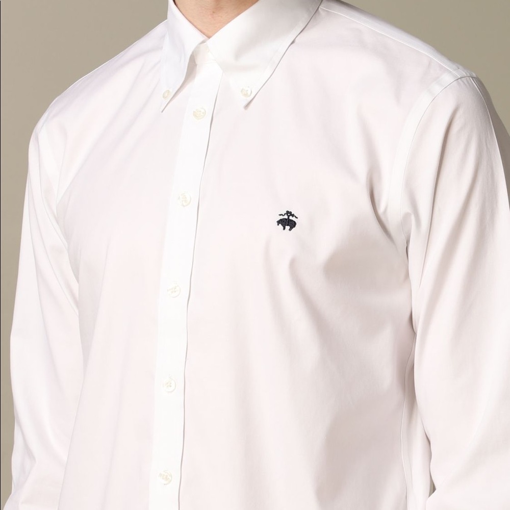 White button up with navy logo